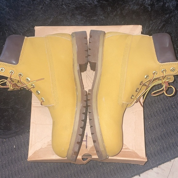 CONSTRUCTION TIMBERLAND scuff proof
Wheat
WATER PROOF
SCUFF PROOF - Picture 5 of 8
